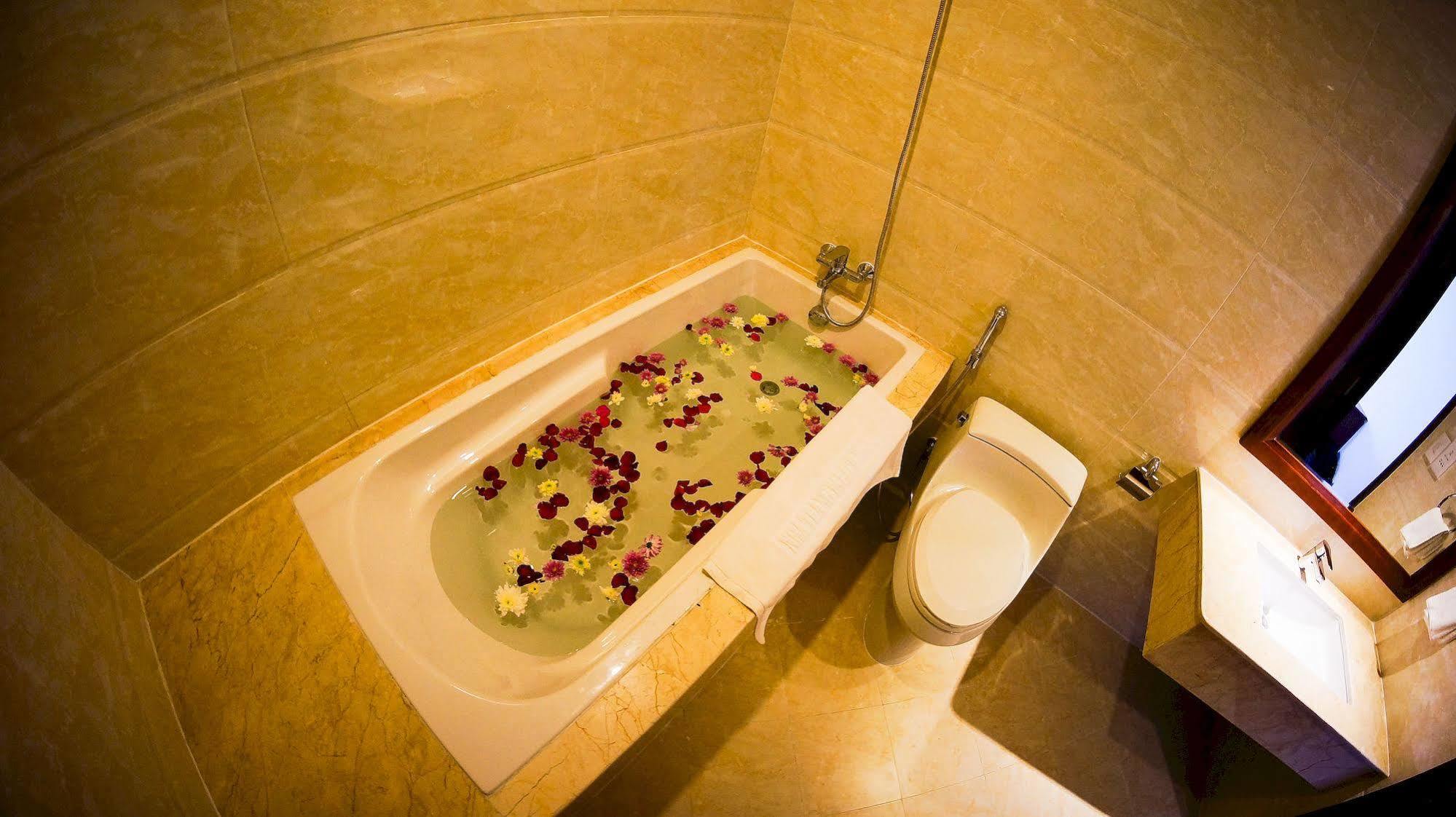 Nha Trang Palace Hotel Bagian luar foto