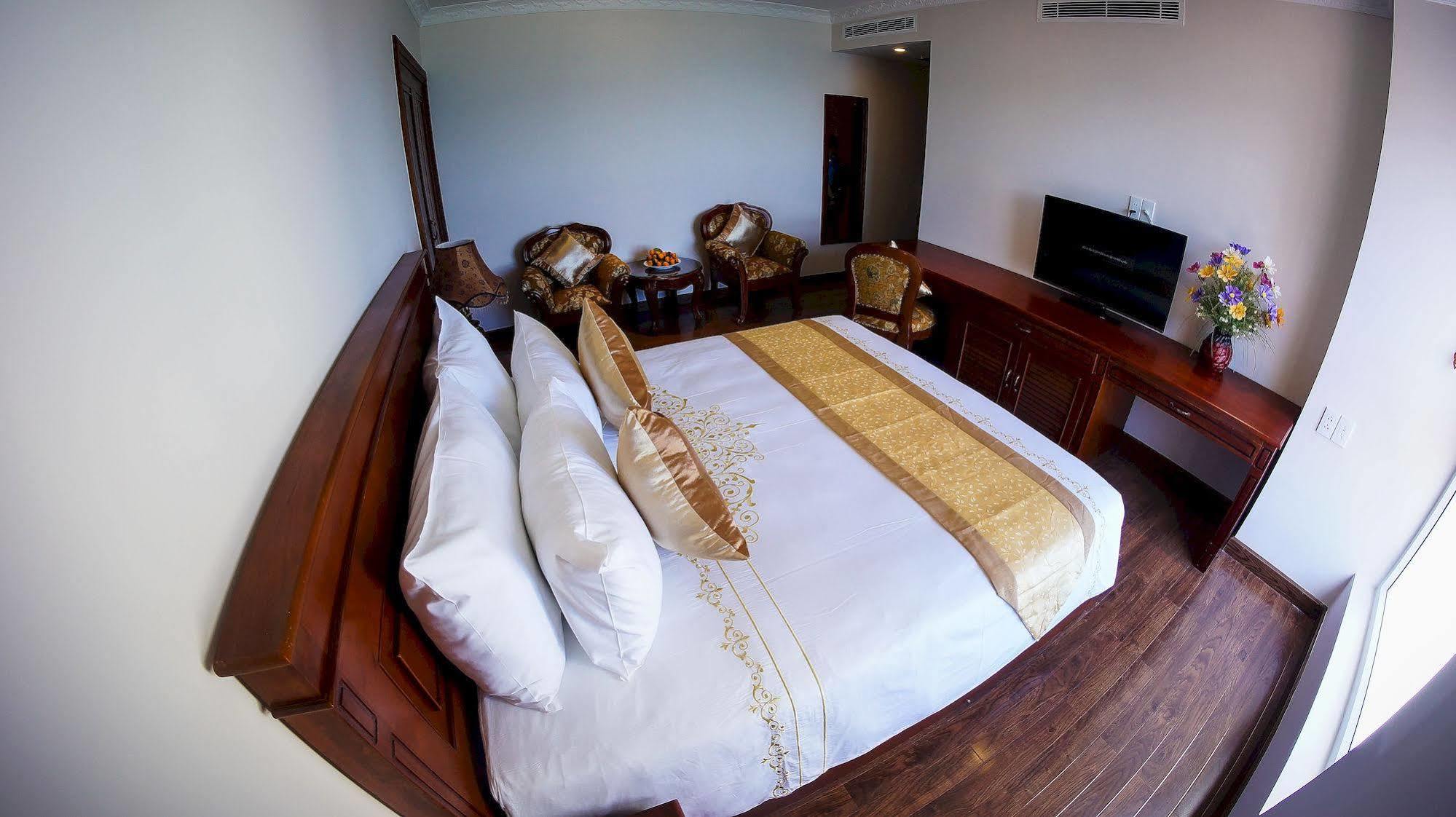 Nha Trang Palace Hotel Bagian luar foto